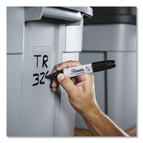 Sharpie - Chisel Tip Permanent Marker, Medium Chisel Tip, Black, Dozen